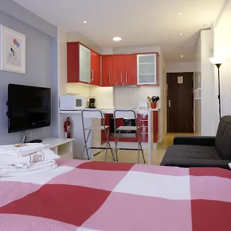 Ultra Modern Studio Near The Apartment *